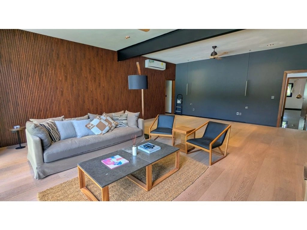 Просторный дом с 5 спальнями в Мериде, Мексика