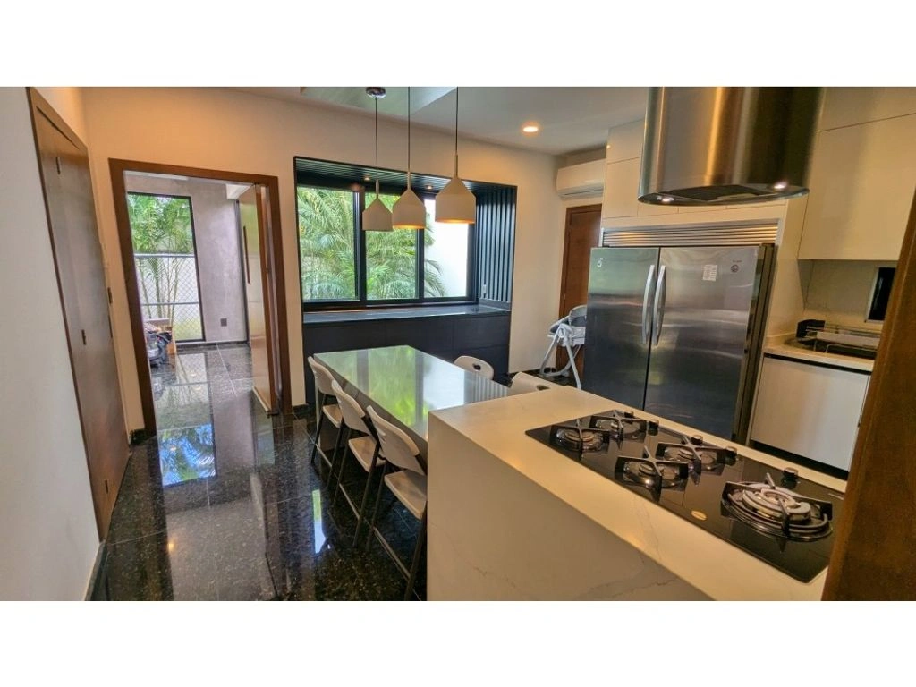 Просторный дом с 5 спальнями в Мериде, Мексика