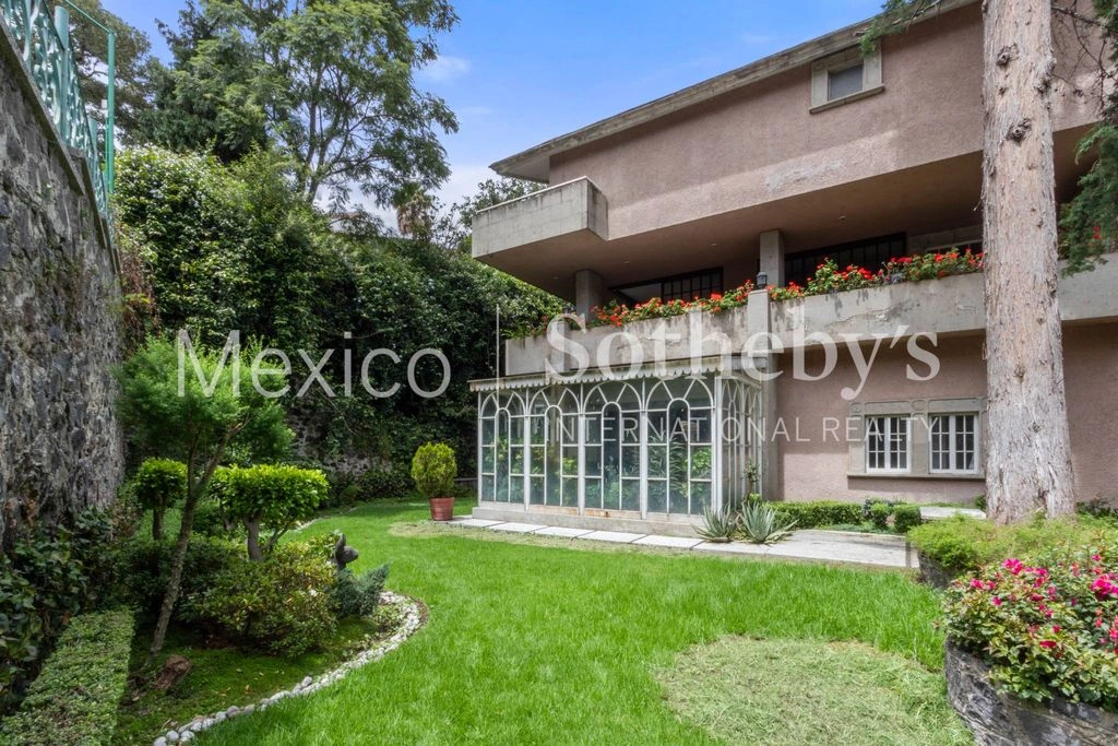 Просторный дом 1241 м² в Мехико, Мексика