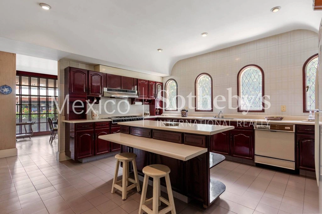Просторный дом 1241 м² в Мехико, Мексика