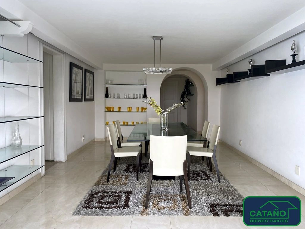 Светлый дом с просторной планировкой в Мехико, Мексика