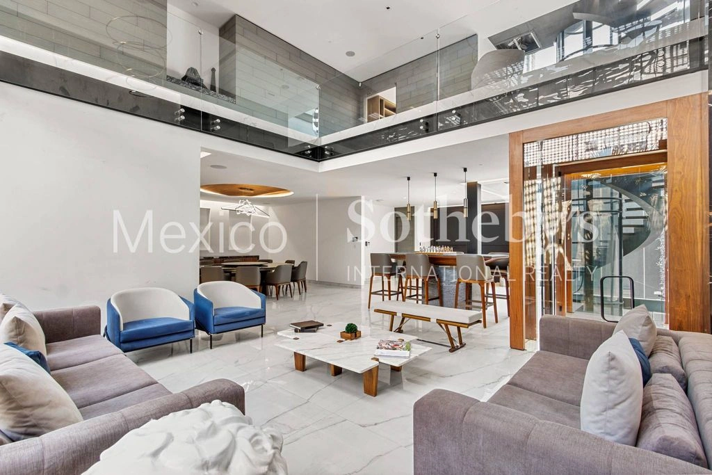 Просторный дом 1250 м² в Мехико, Мексика