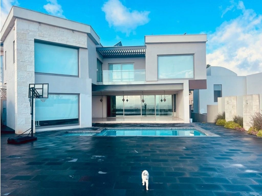 Светлая 5-спальная вилла в Тихуане, Мексика