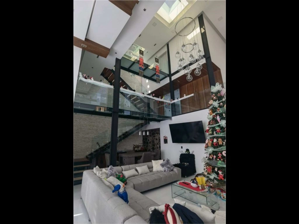 Просторный дом с четырьмя спальнями в Пуэбле, Мексика