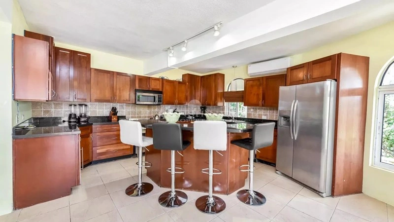 Обновлённая вилла 4+1 в Филлипсбурге, Сен‑Мартен