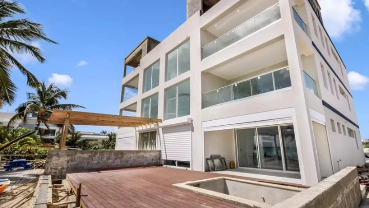 Семейный таунхаус 2+1 в Филлипсбурге, Сен‑Мартен