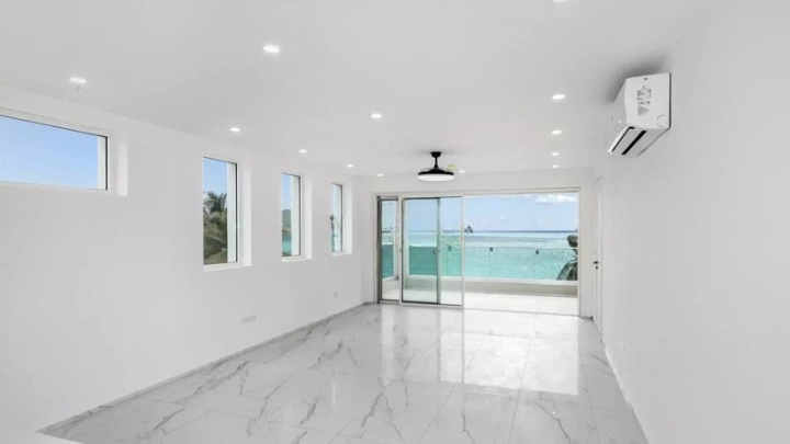 Семейный таунхаус 2+1 в Филлипсбурге, Сен‑Мартен