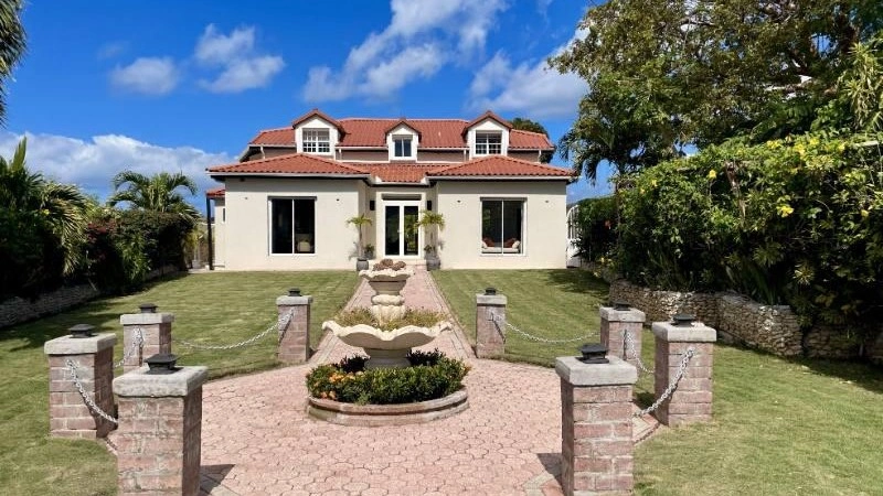 Вилла для семьи 7+1 в Филлипсбурге, Сен-Мартен