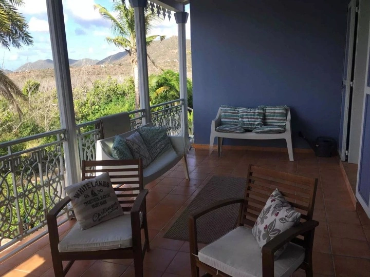 Уютная вилла 3+1 в Мариготе, Сен-Мартен