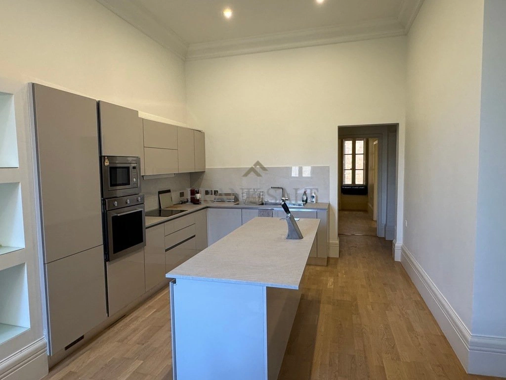 Квартира 2+1 с открытым парковочным местом в Валлетте, Мальта