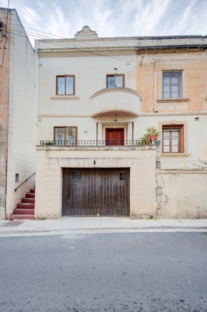 Дом 3+1 с видом на город в Биркиркаре, Мальта