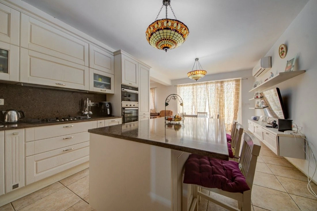 Дом 3+1 с видом на город в Биркиркаре, Мальта