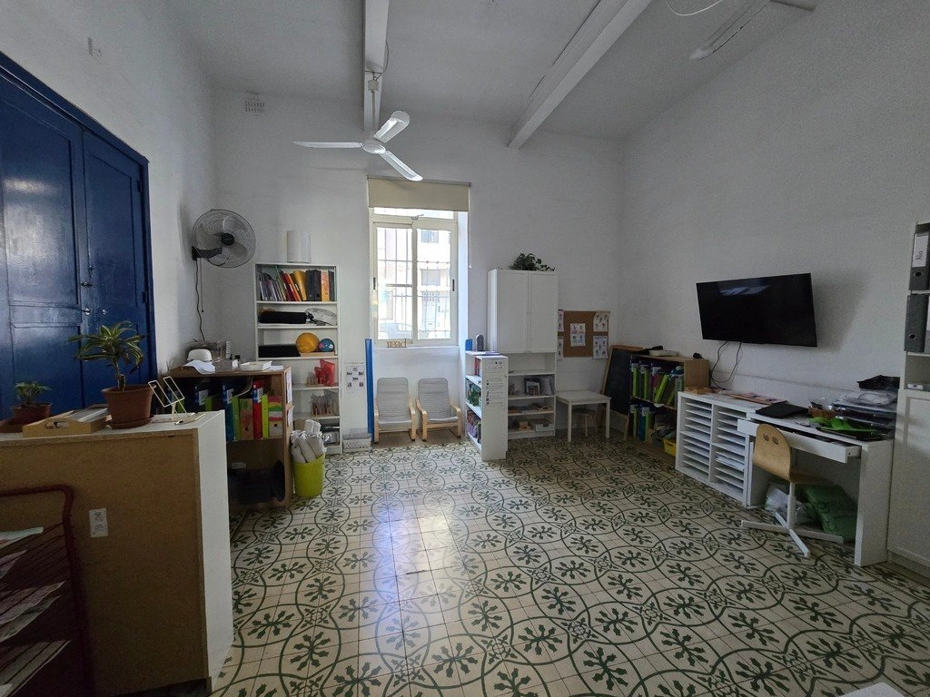 Таунхаус 210 m2 с садом в Биркиркаре, Мальта