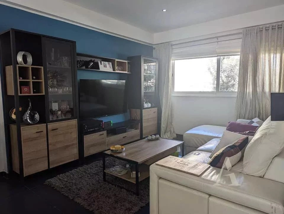 Вилла 3+1 с открытым бассейном в Биркиркаре, Мальта