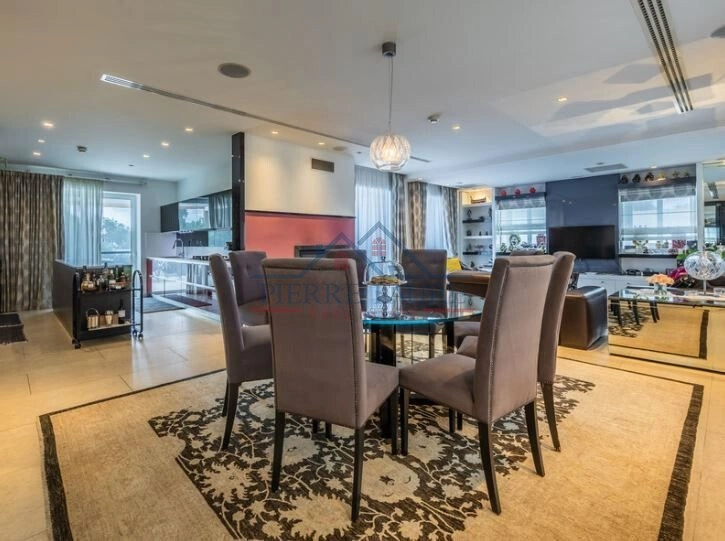 Вилла 930 m2 с камином в Слиеме, Мальта