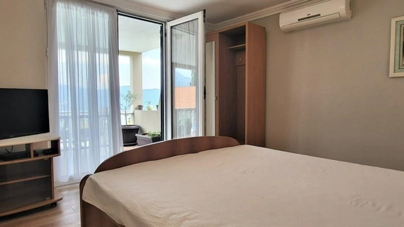 Комфортная вилла 4+1 в Игало, Черногория