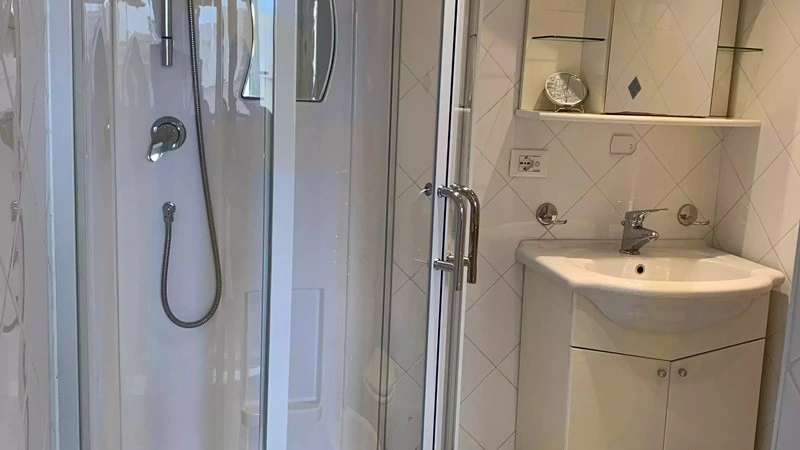 Престижная квартира площадью 55 м2 в районе Сен-Роман в Монако