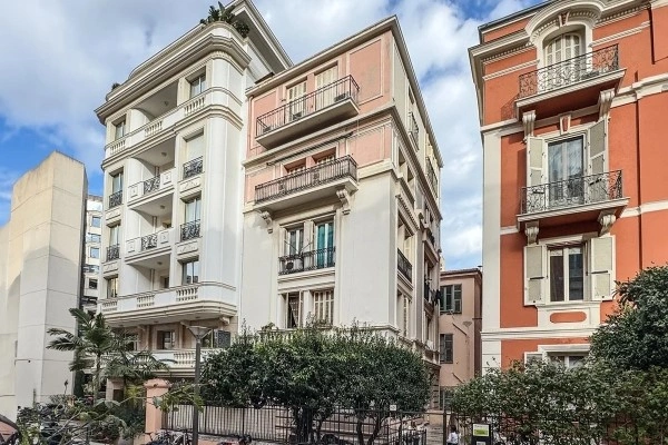 Уникальные виллы 600 м2 в Кондамине, Монако