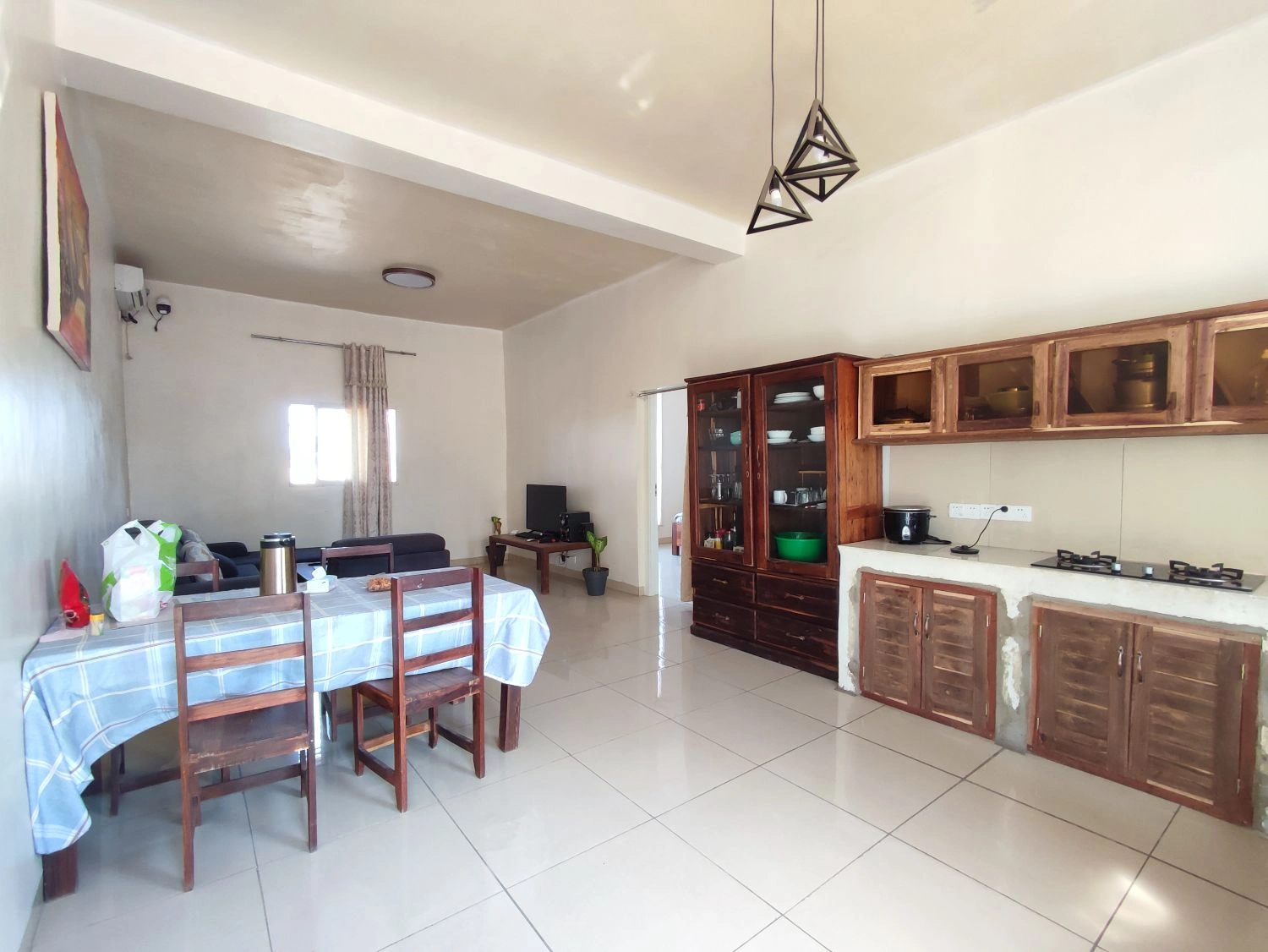 Просторный дом 1+1 в Тулеаре, Мадагаскар