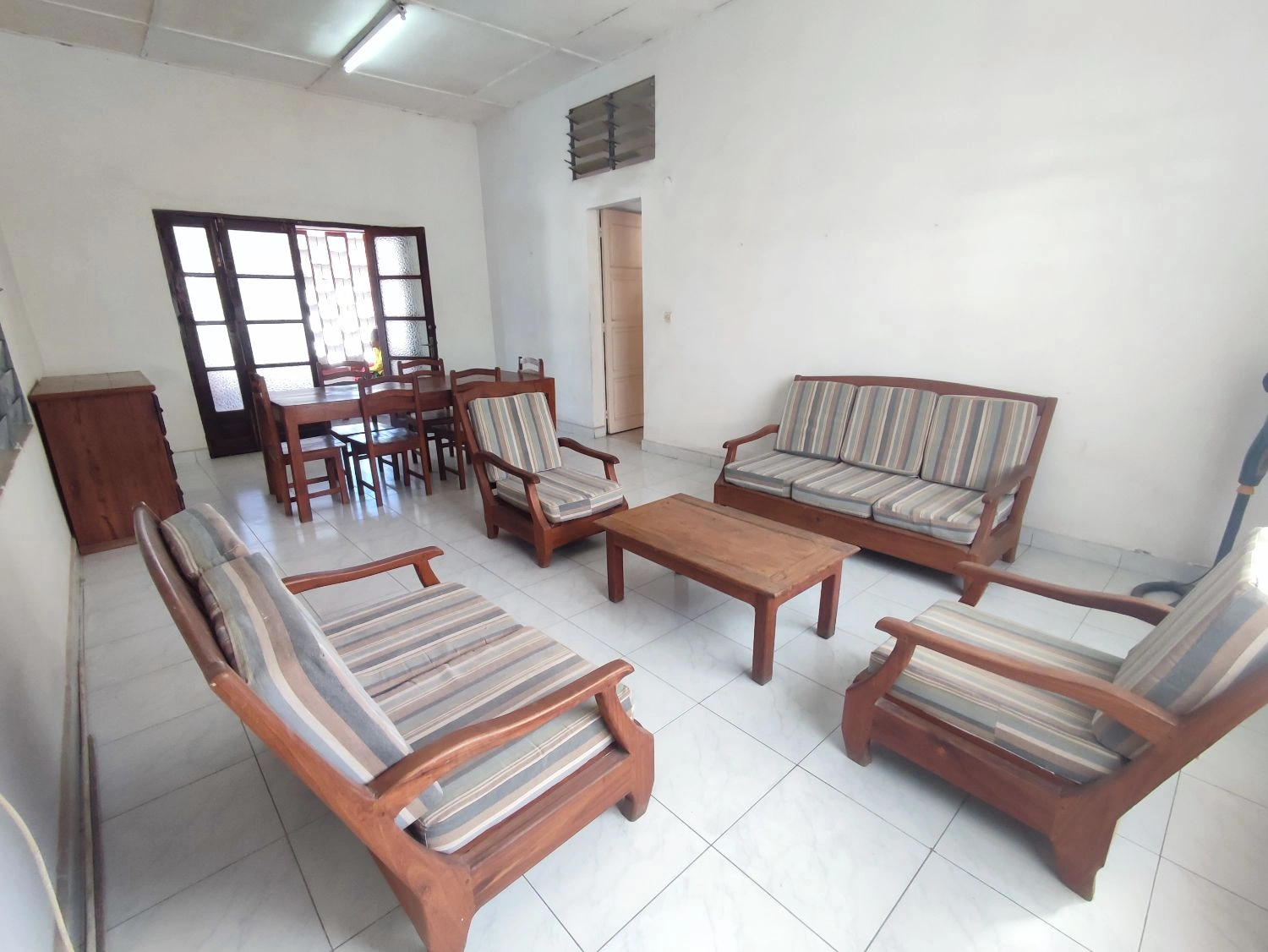 Просторный дом 128 m2 в Тулиара, Мадагаскар