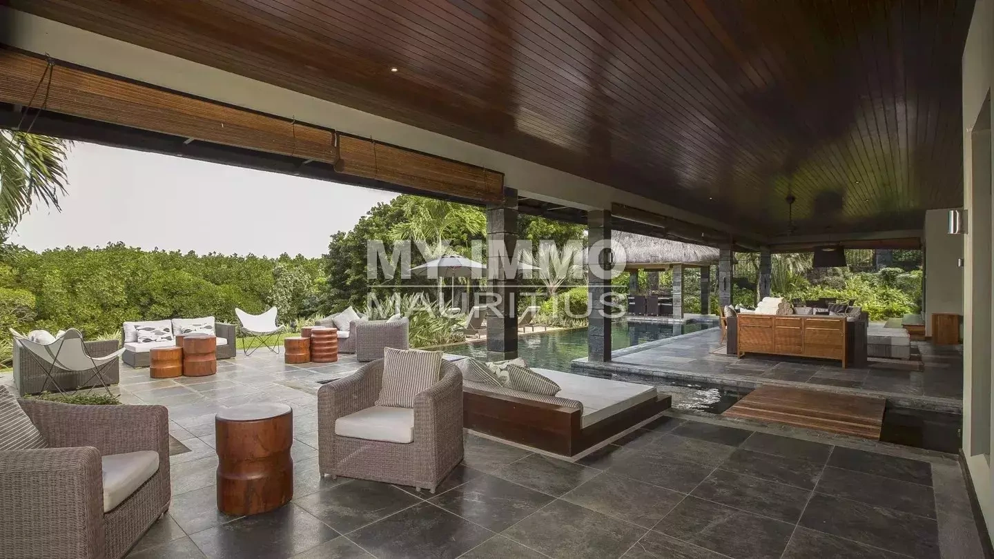 Просторная вилла с 5 спальнями в Порт-Луи, Маврикий