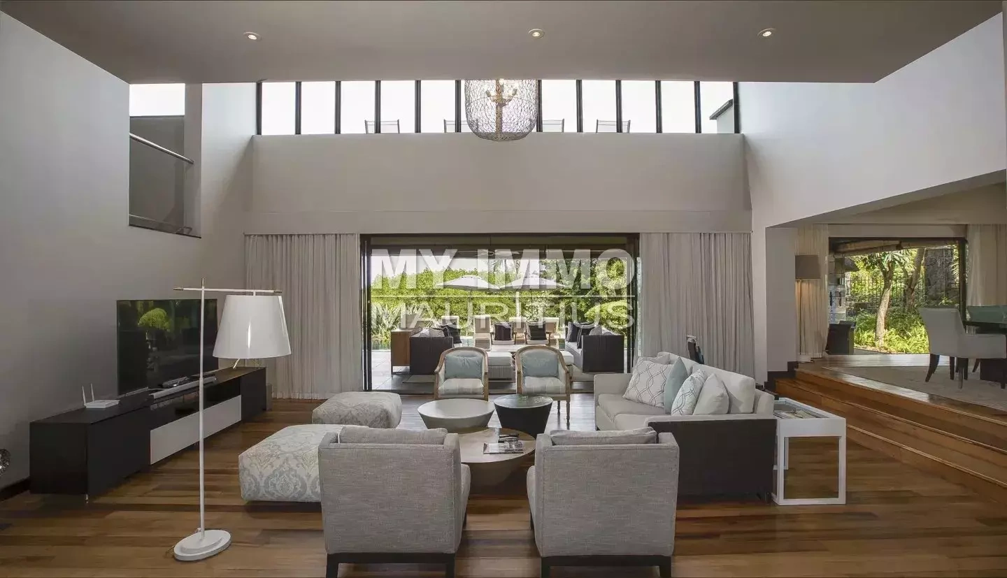 Просторная вилла с 5 спальнями в Порт-Луи, Маврикий