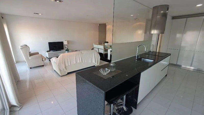 Квартира с парковкой в Мапуто, Мозамбик