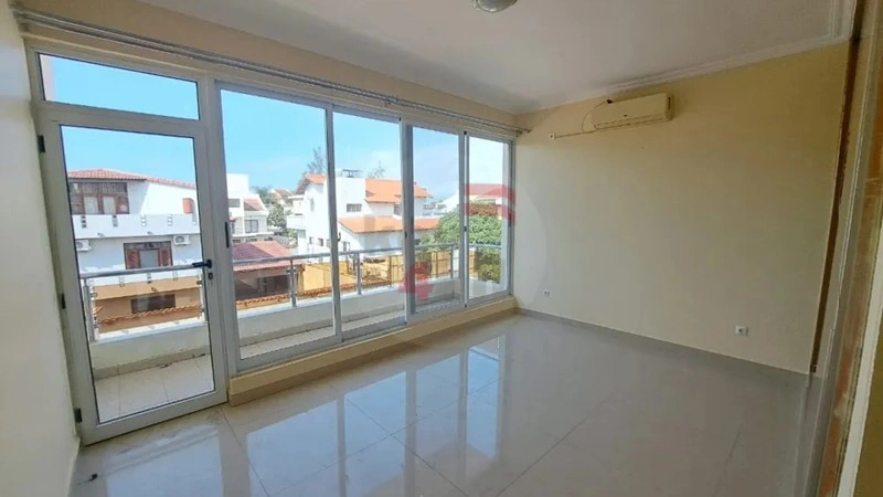 Дом с балконом в Мапуту, Мозамбик