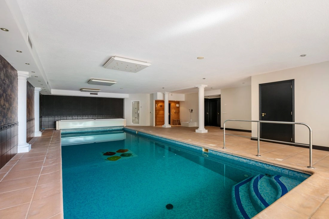 Роскошная вилла с 5 спальнями в Роттердаме, Нидерланды