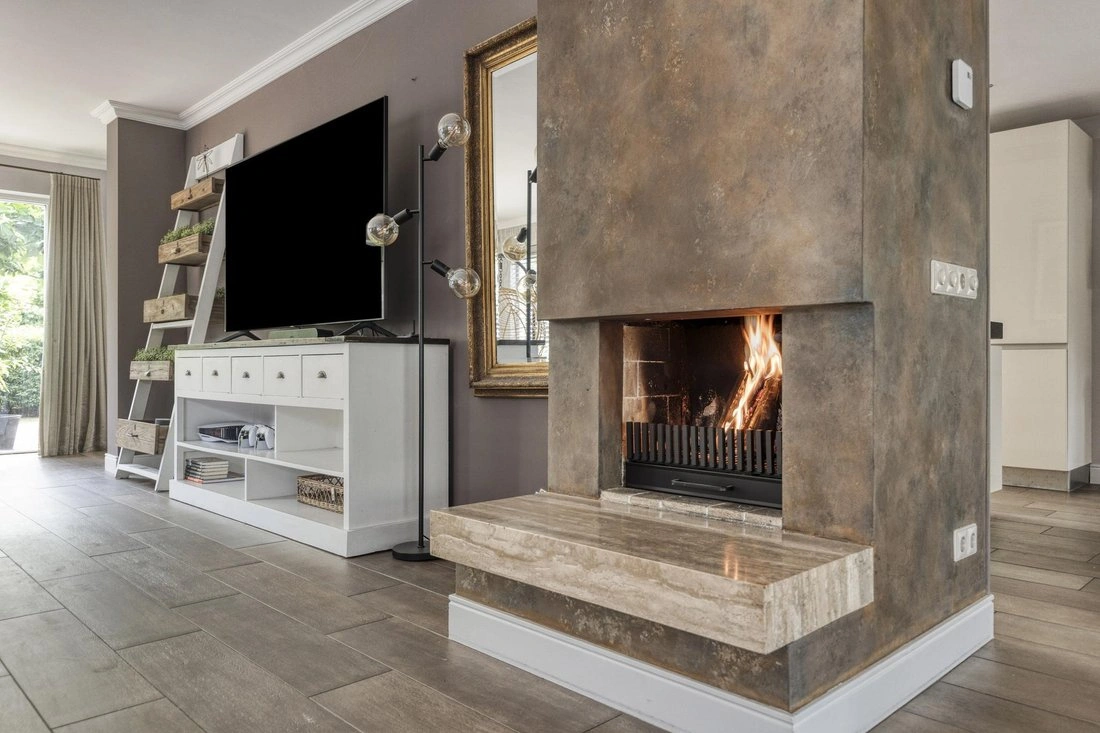 Просторный дом с 5 спальнями в Бергсхенхуке, Нидерланды