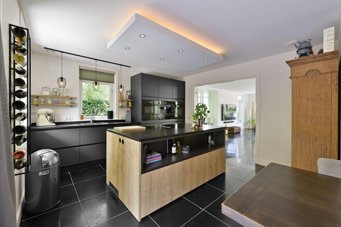 Просторная вилла с 7 спальнями в Утрехте, Нидерланды