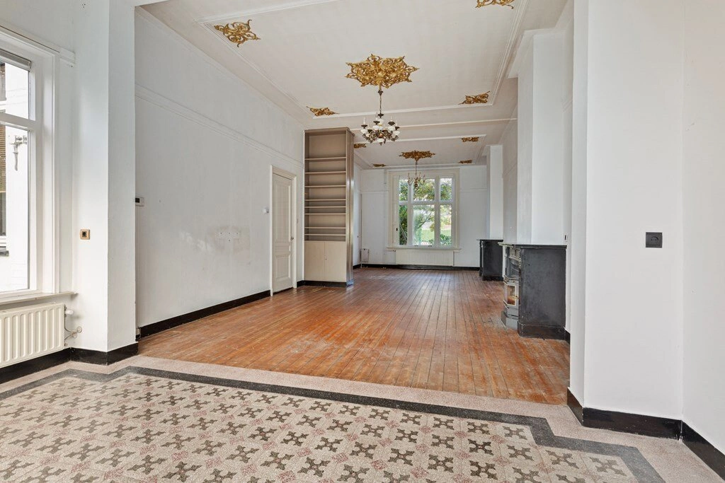 Просторный четырёхкомнатный дом в Ренене, Нидерланды