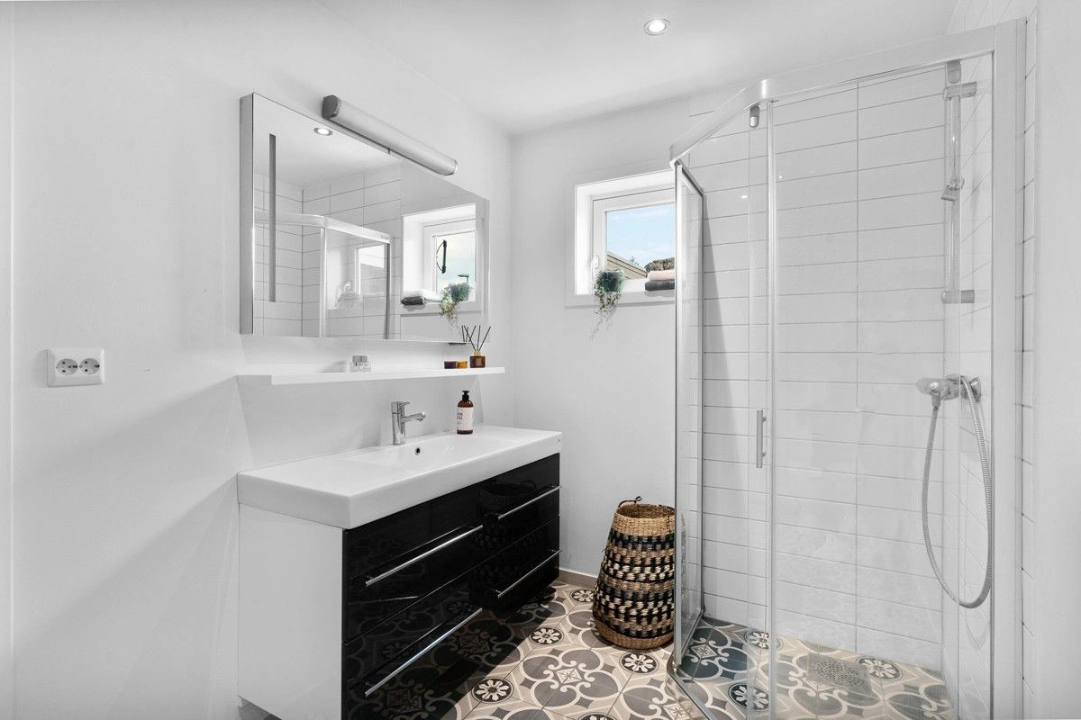 Дом с 5 спальнями в Бергене