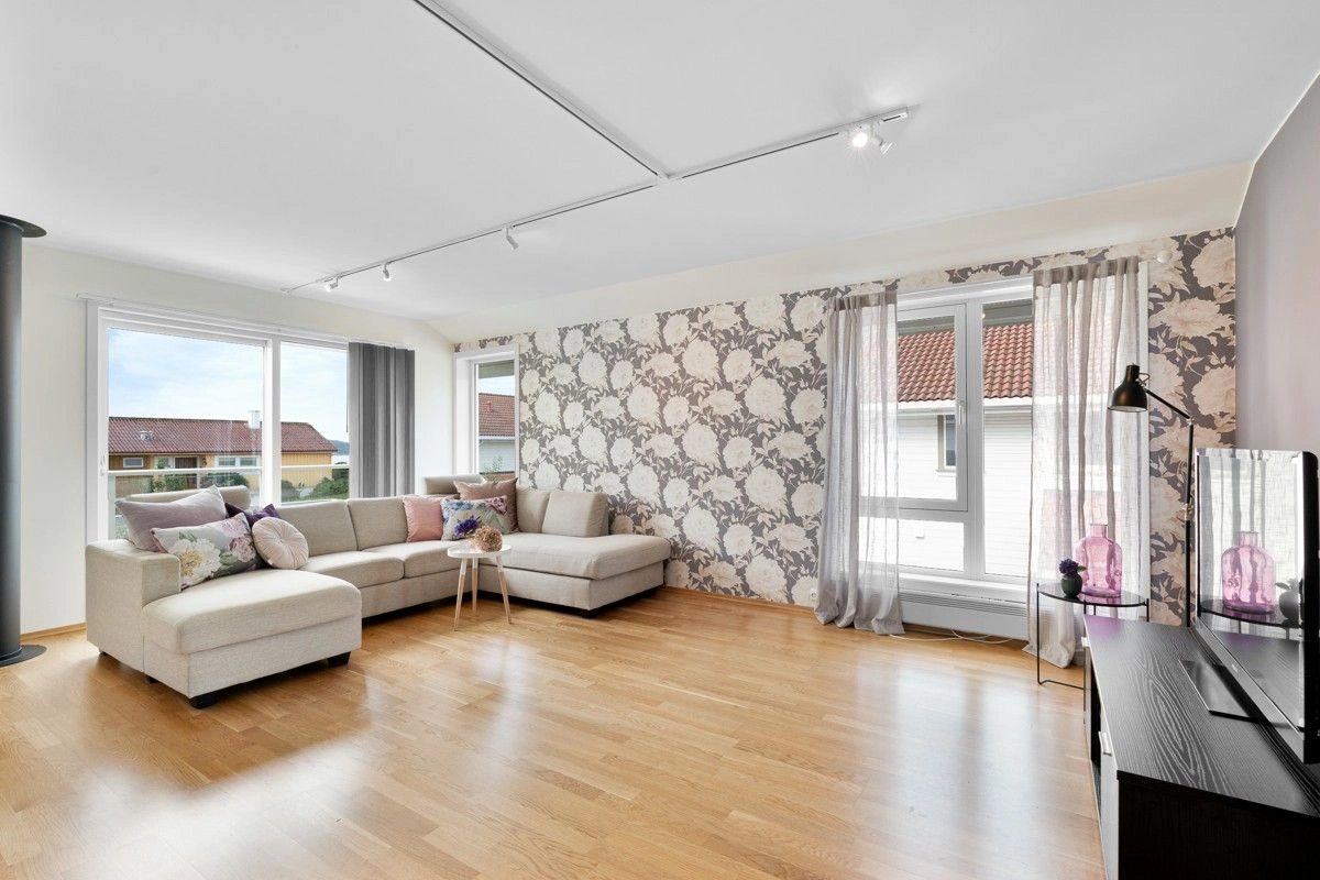 Дом с 5 спальнями в Бергене