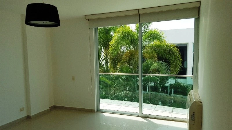 Просторный дом 4+1 в Токумен, Панама