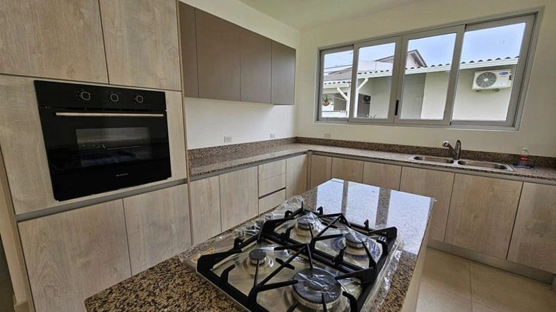 Новый дом 487 м² в Токумен, Панама