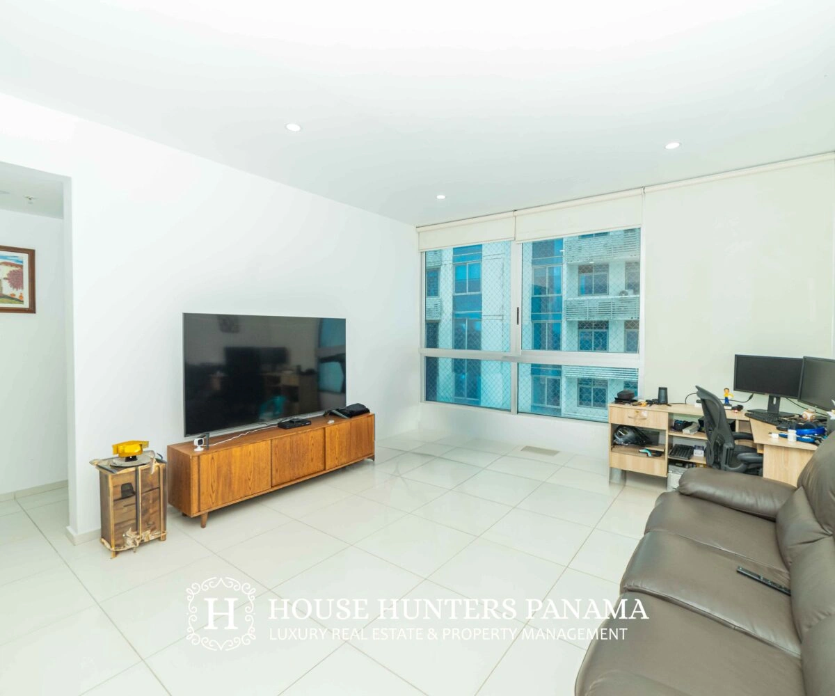 Просторная трехкомнатная квартира в Панама-Сити, Панама