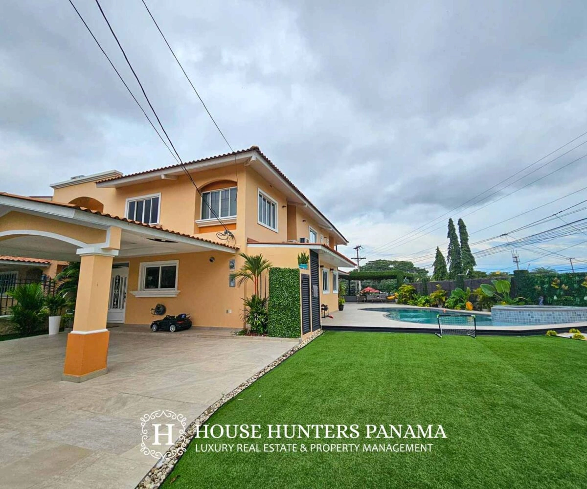 Просторный дом с тремя спальнями в Панама-Сити, Панама