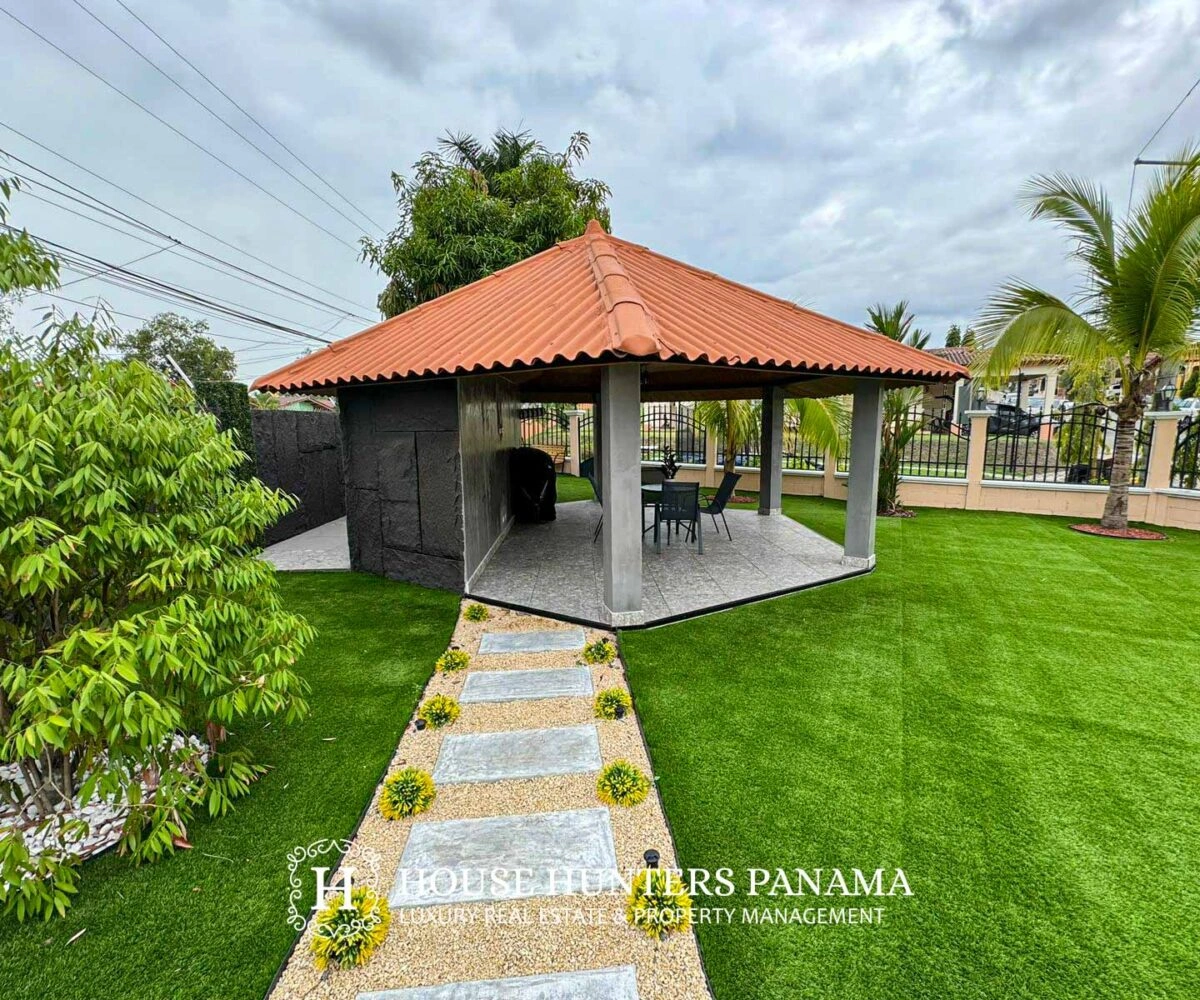 Просторный дом с тремя спальнями в Панама-Сити, Панама
