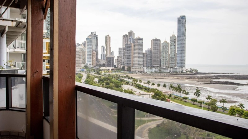 Обновлённая квартира 4+1 в Сан-Мигелито, Панама