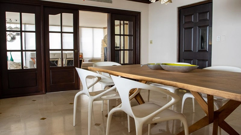 Обновлённая квартира 4+1 в Сан-Мигелито, Панама