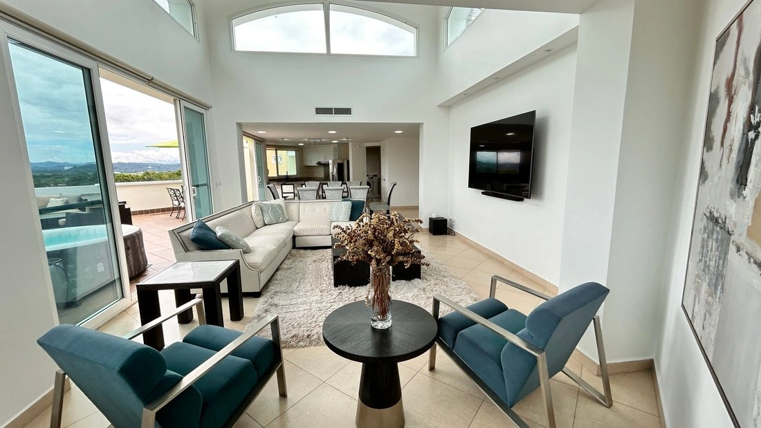 Просторный пентхаус 378 m2 в Сан-Мигельито, Панама