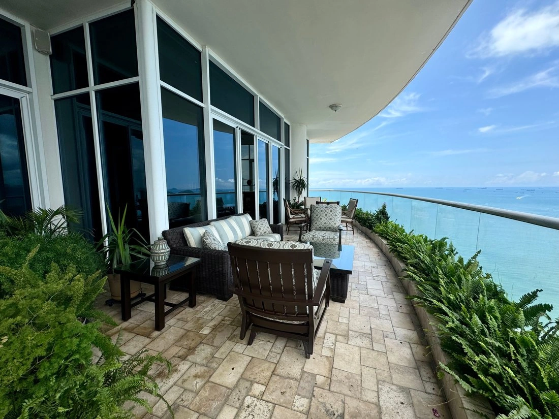 Меблированная квартира 1000 m2 в Панама-Сити, Панама