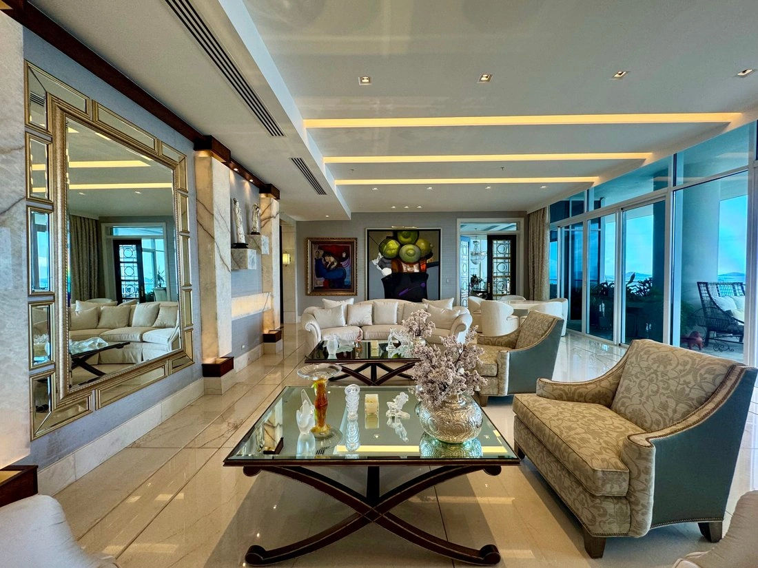 Меблированная квартира 1000 m2 в Панама-Сити, Панама