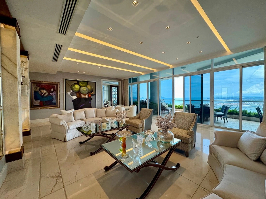 Меблированная квартира 1000 m2 в Панама-Сити, Панама