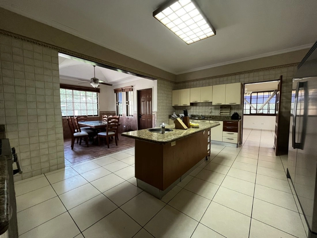 Просторный дом 860 m² в Панама‑Сити, Панама