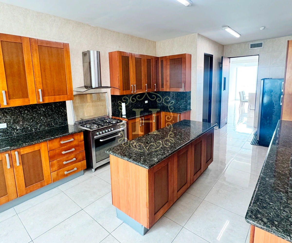 Просторная 3-комнатная квартира в Панама-Сити, Панама