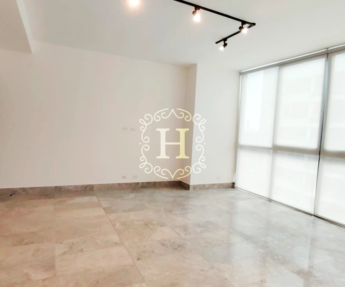 Просторная квартира с тремя спальнями в Панама‑Сити, Панама