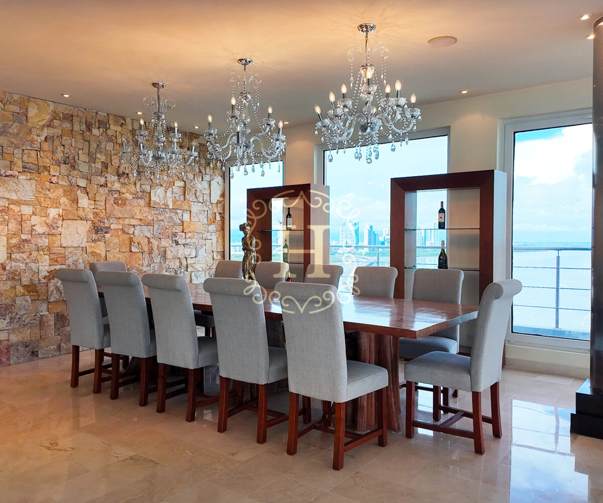 Просторный пентхаус с четырьмя спальнями в Панама-Сити, Панама