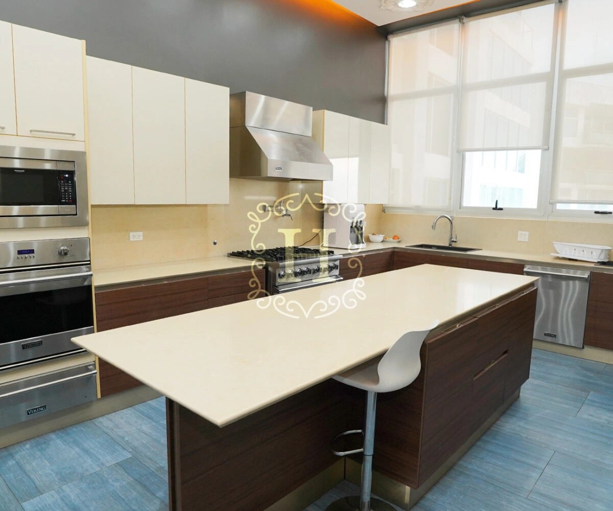 Просторный пентхаус с тремя спальнями в Панама‑Сити, Панама